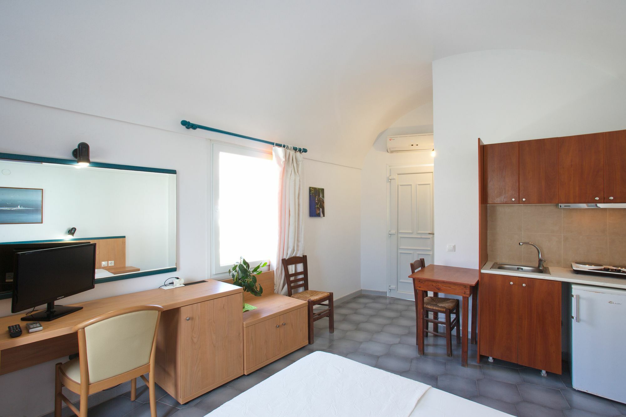 Sunrise Studios In Perissa Bagian luar foto